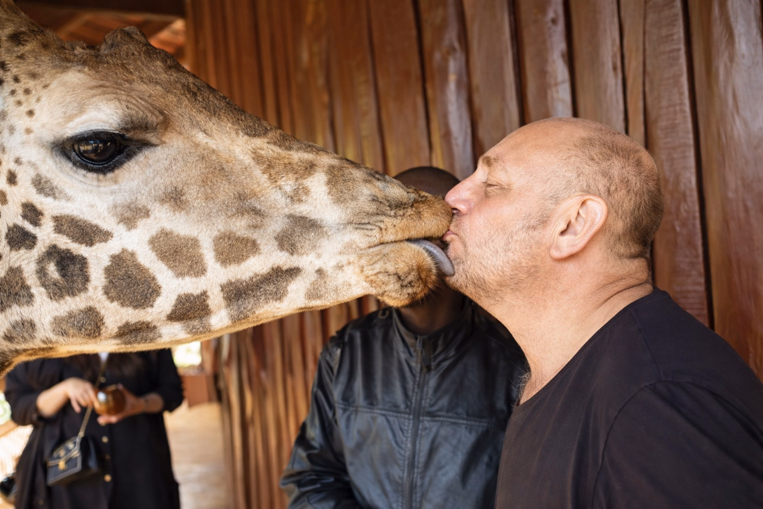 Kel with giraffe